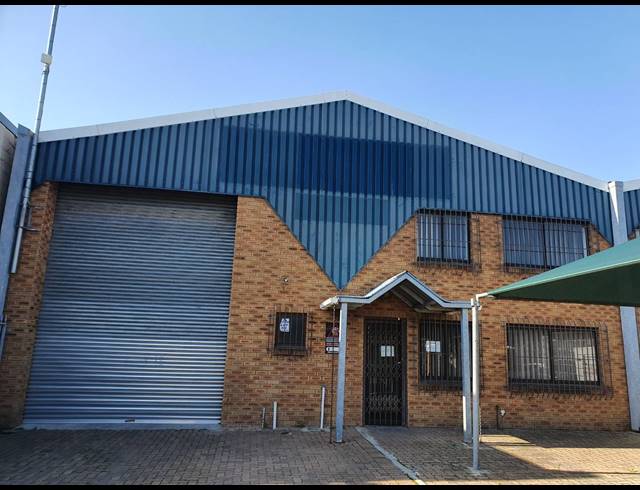 359M² FACTORY RENTED IN SAXENBURG PARK 1
